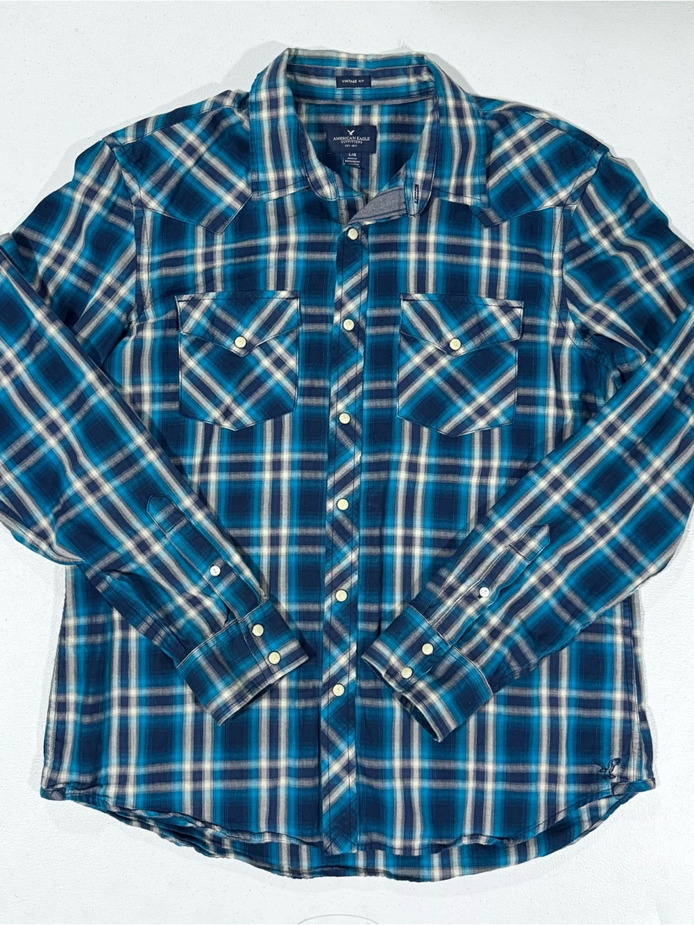 American Eagle Vintage Fit Blue & White Plaid Button Up Pearl Snaps Men’s L